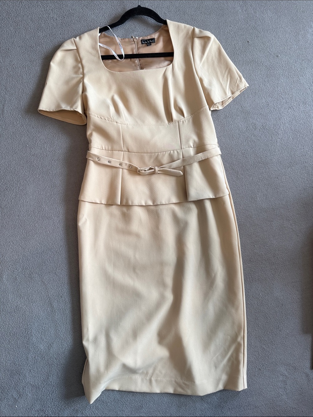 Nicole Miller Beige Midi Dress Size 10